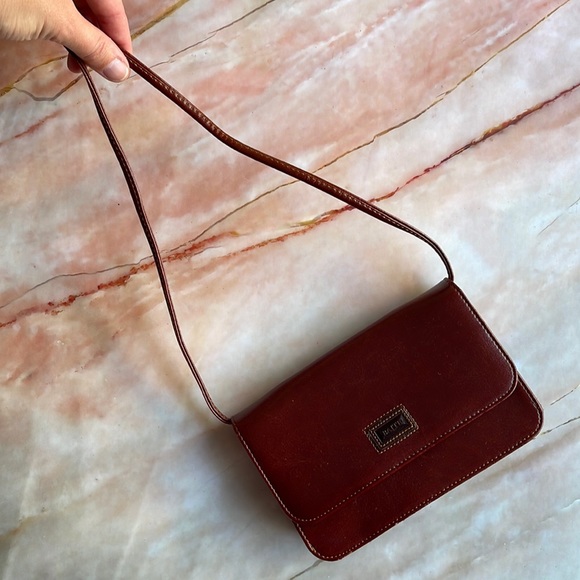 Vintage Handbags - VINTAGE | Baite burgundy mini crossbody bag